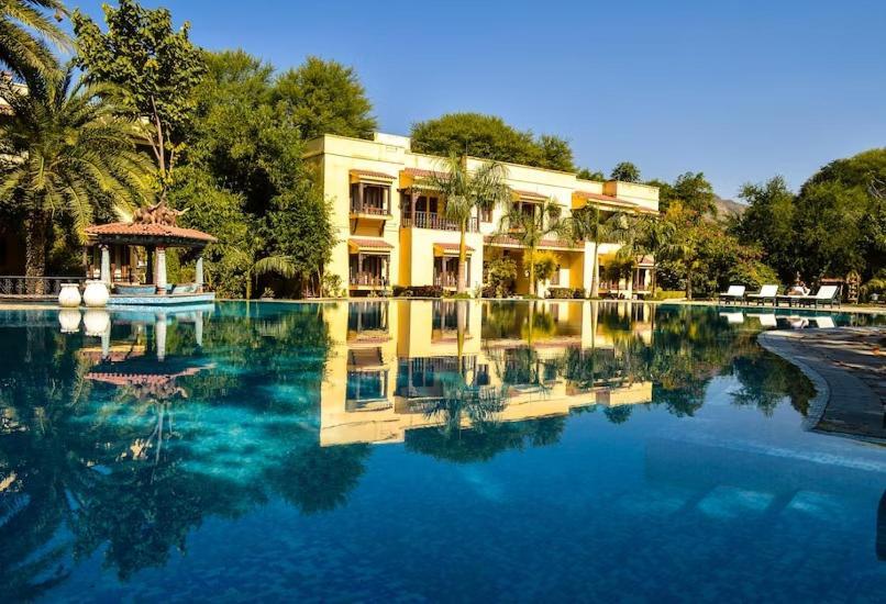 The Royal Retreat Resort & Spa Udaipur Eksteriør bilde