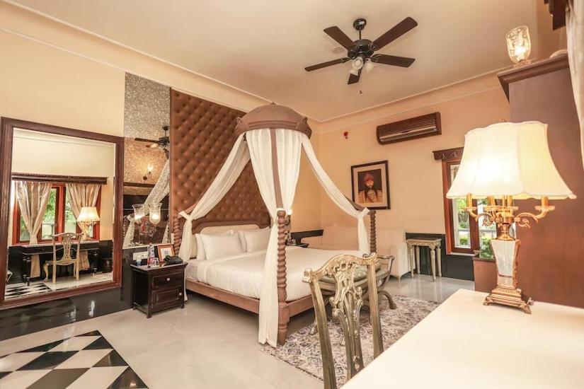 The Royal Retreat Resort & Spa Udaipur Eksteriør bilde