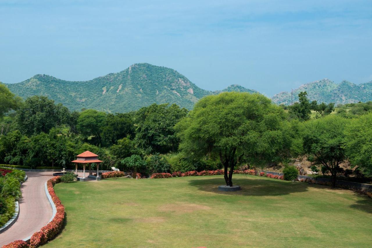 The Royal Retreat Resort & Spa Udaipur Eksteriør bilde